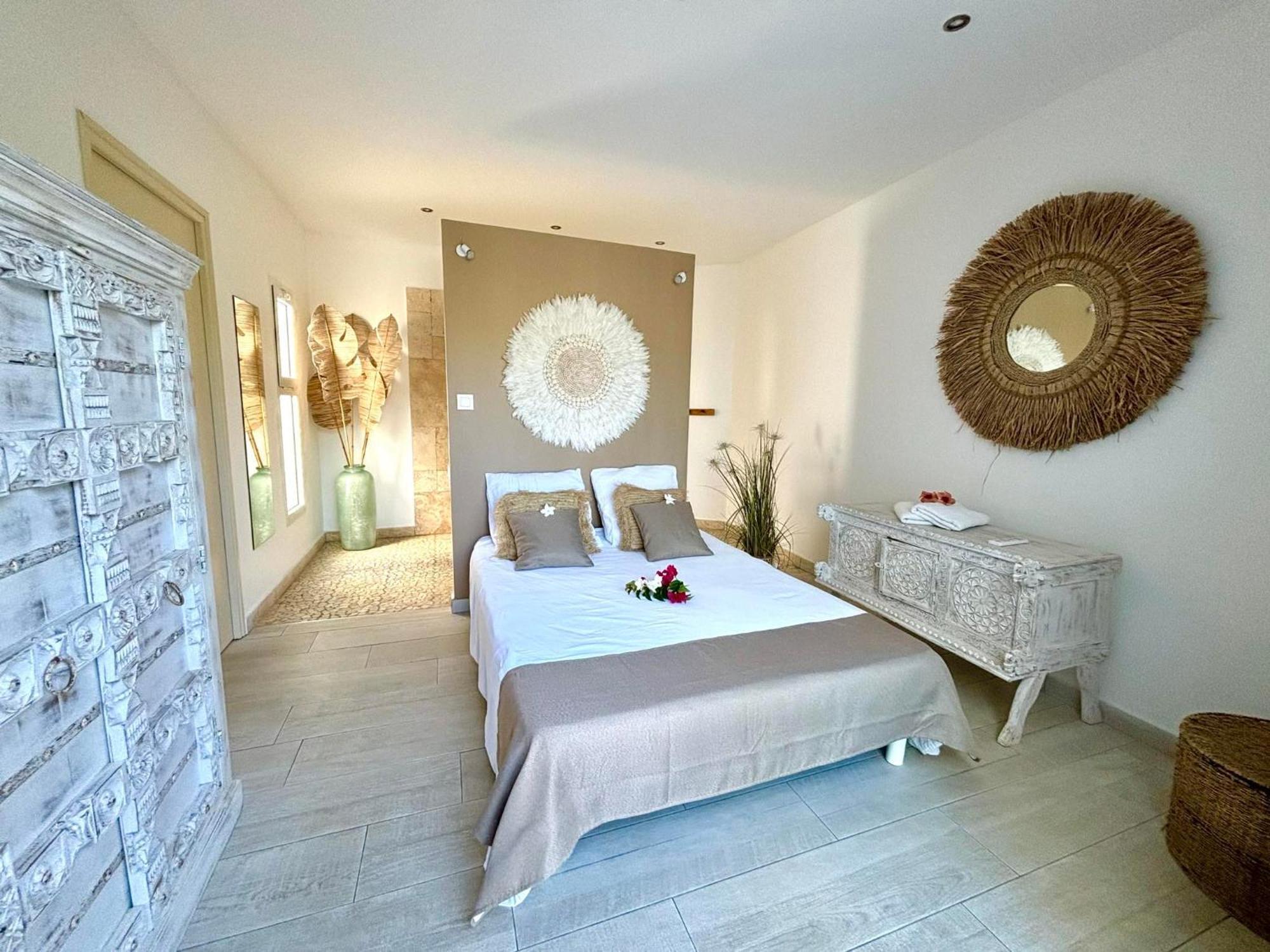 סן-פייר Lestipecheur Fr Villa Grise Avec Piscine Bord De Mer מראה חיצוני תמונה